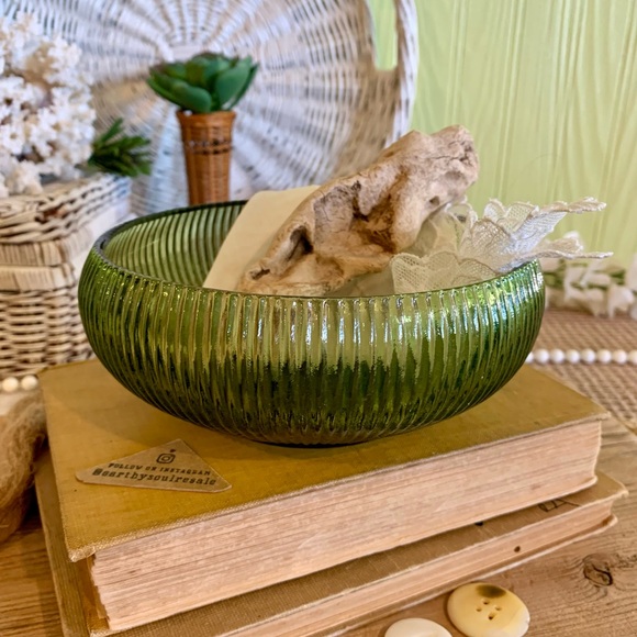 E.O. Brody Other - Vintage Glass Bowl / Decor🐢